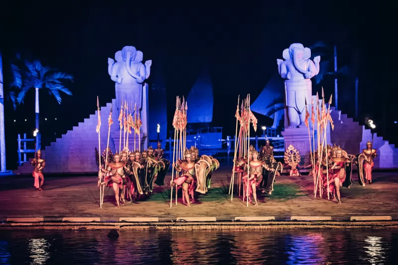 Sân khấu hoành tráng của show thực cảnh Hội An tái hiện lại sự kiện lịch sử quan trọng