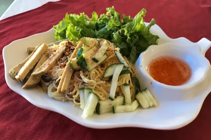 Những món ngon Hội An mà bạn không nên bỏ lỡ là gì?